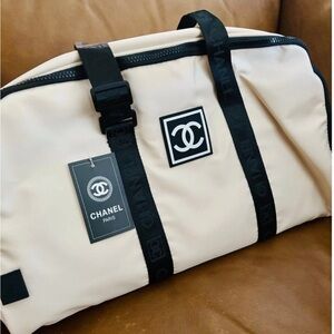 GWP Cream Travel Bag